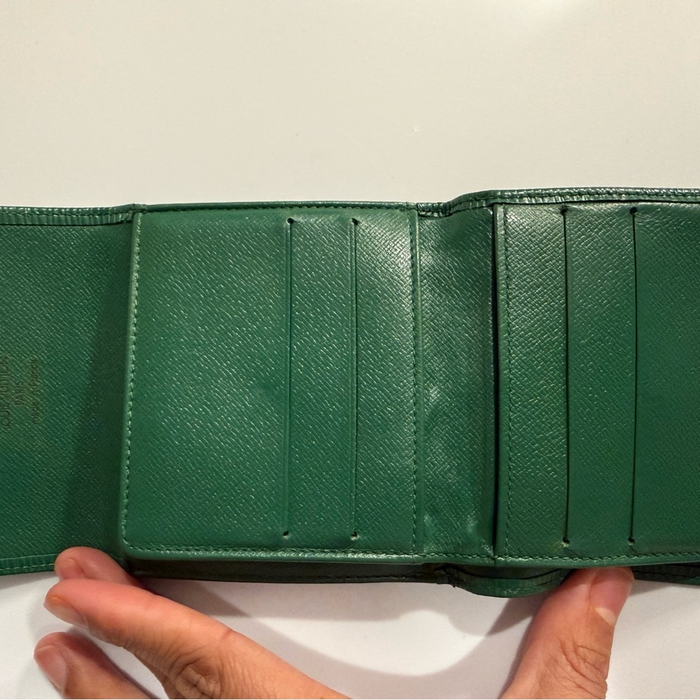 Louis Vuitton Bamboo Green Epi Leather Porte Billes Compact Wallet - Picture 9 of 11